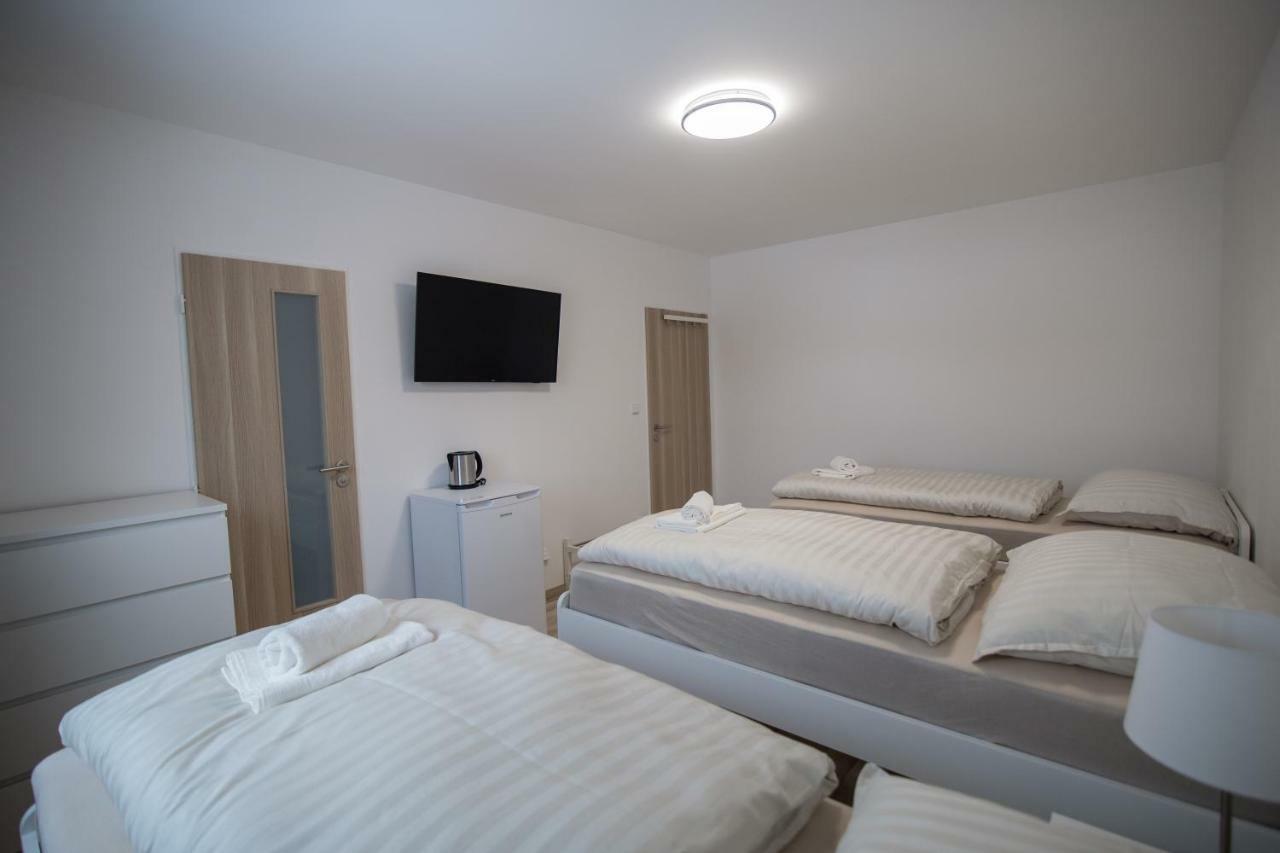 Apartment Dana Hostka  Buitenkant foto