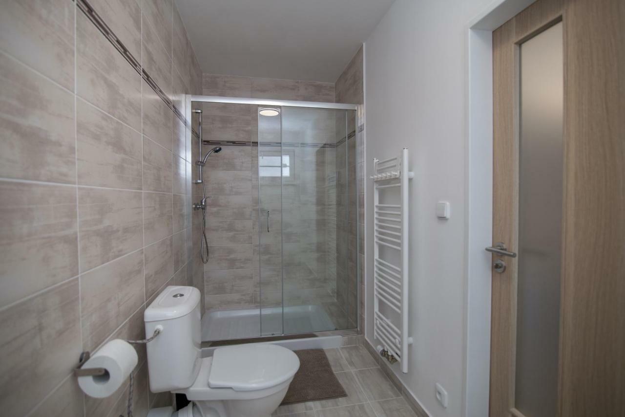 Apartment Dana Hostka  Buitenkant foto